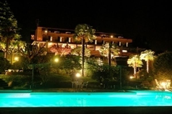 Conca Azzurra Wellness Hotel (Ranco)